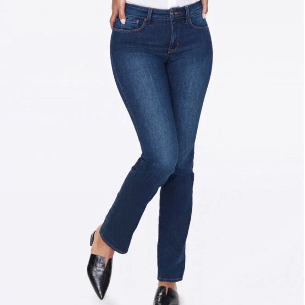 Women’s 14 NYDJ Dark Straight Leg Jeans